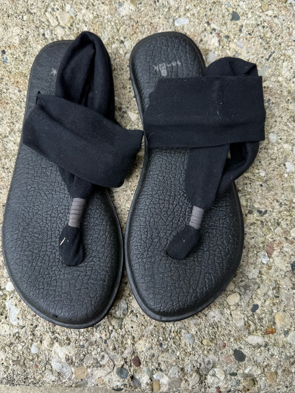 Sanuk Black Fabric Yoga Sling Sandals